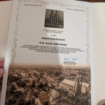 Od źródła do książki, czyli jak powstaje opowieść o przeszłości