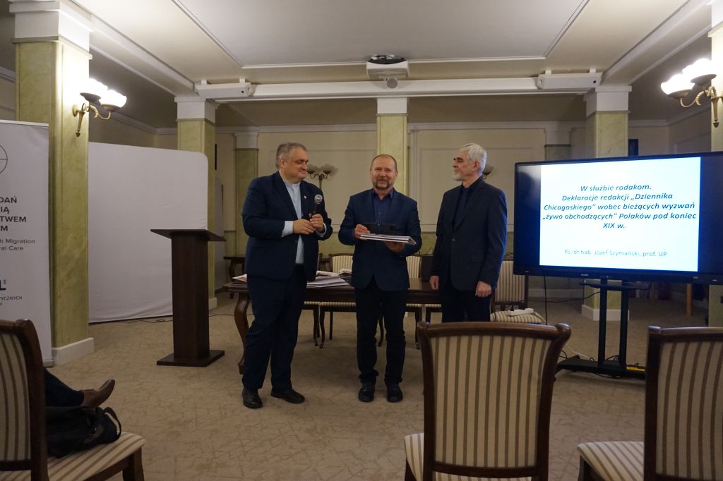 Medal BENE MERENTIBUS COETUI POLONORUM ET POLONICAE CURAE PASTORALI dla Profesora Marka Przeniosło